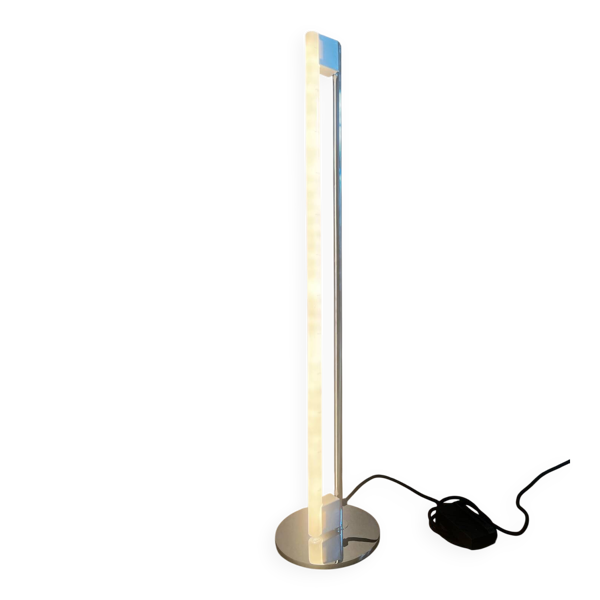 Lampe de sol Tube Light emblématique par Eileen Gray (vers 1927) — Beyit