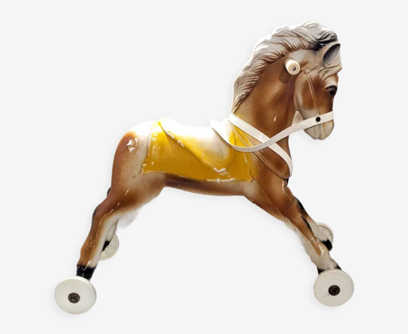 Ancien cheval jouet à roulette cheval entièrement en plastique vintage |  Selency