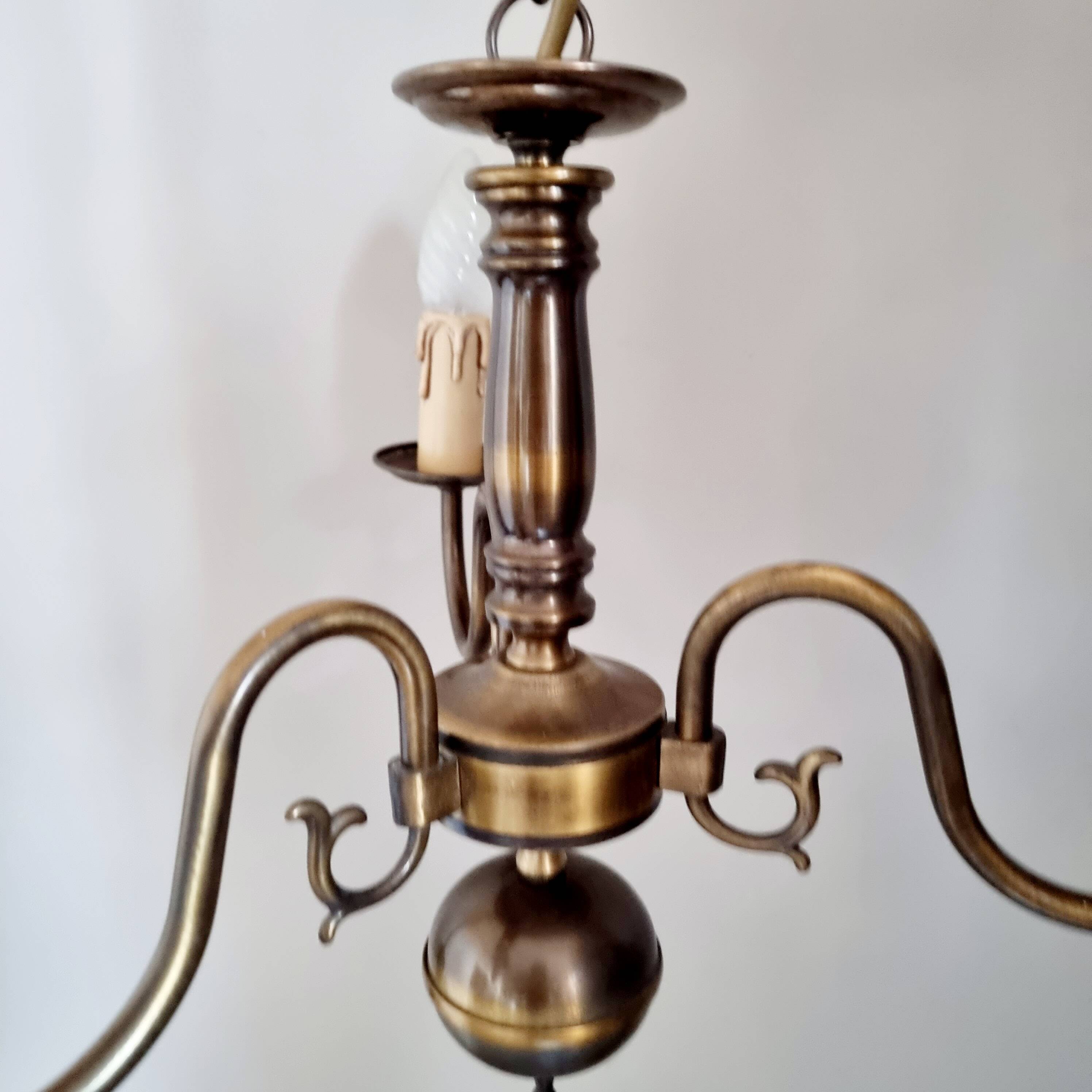 Classic Dutch style brass lamp in golden bronze color