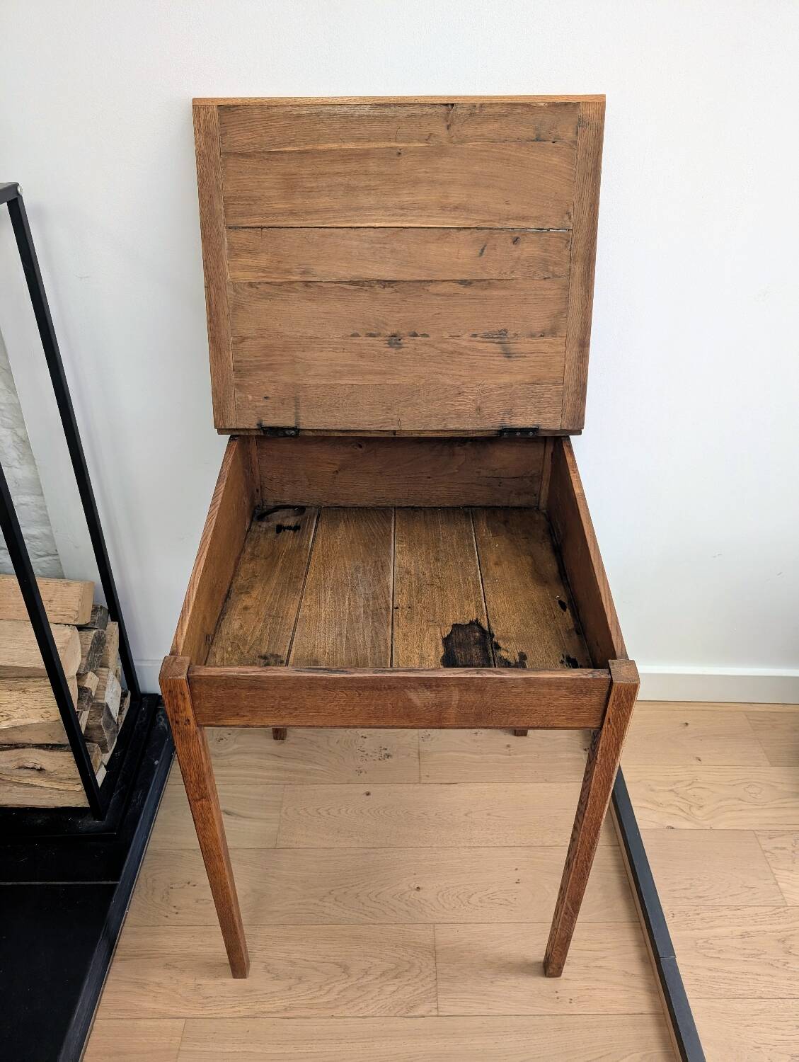 Adult desk desk