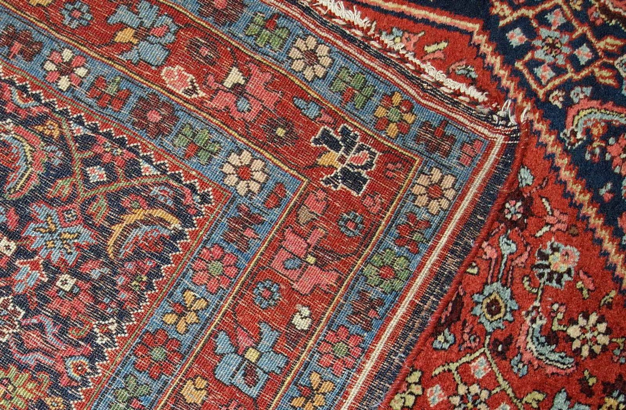 Handmade antique Persian Bidjar rug 4.5' x 5.6' (137cm x 170cm) 1900s - 1B740