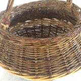Wicker basket old wagon form