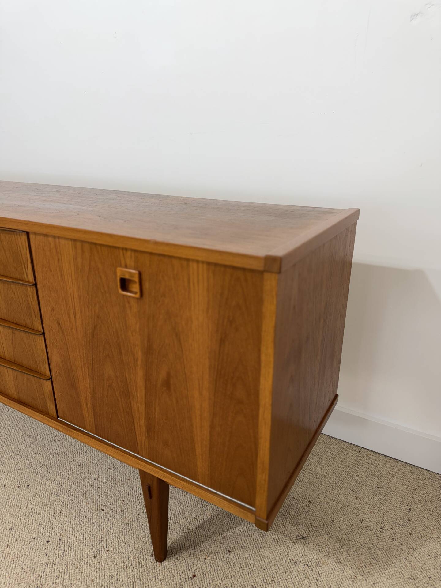 Enfilade ARNO in oak – 1960s/70s