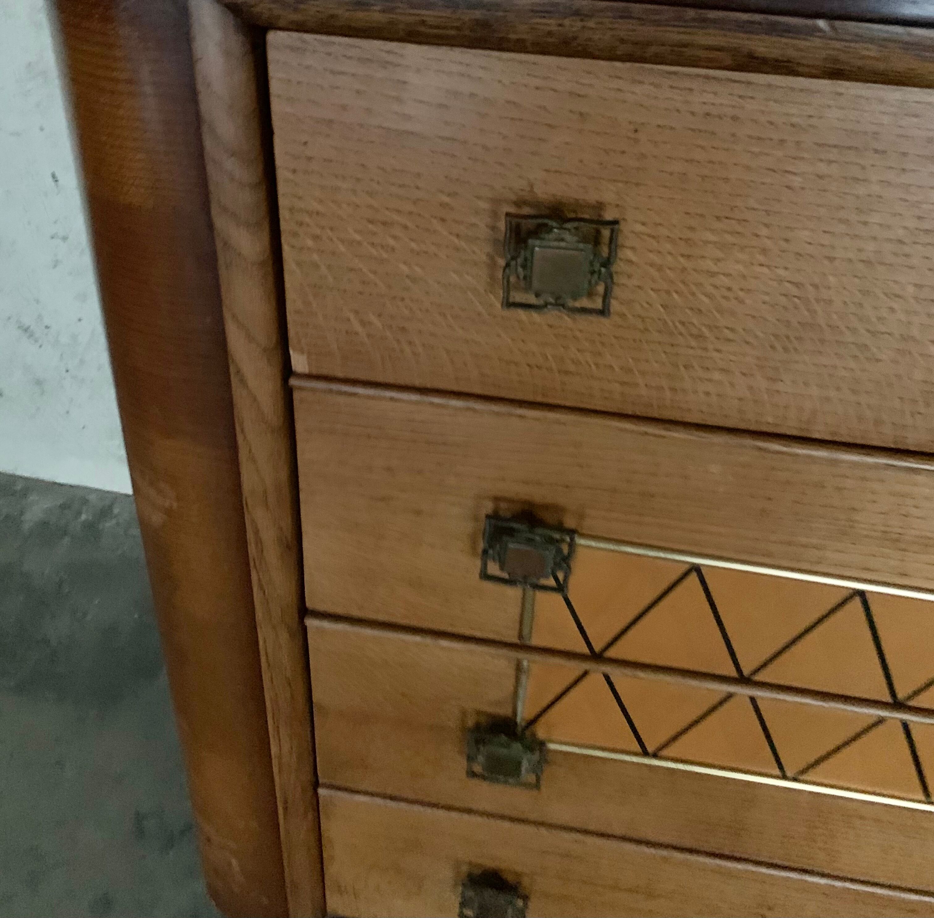 Art Deco dresser 4 drawers