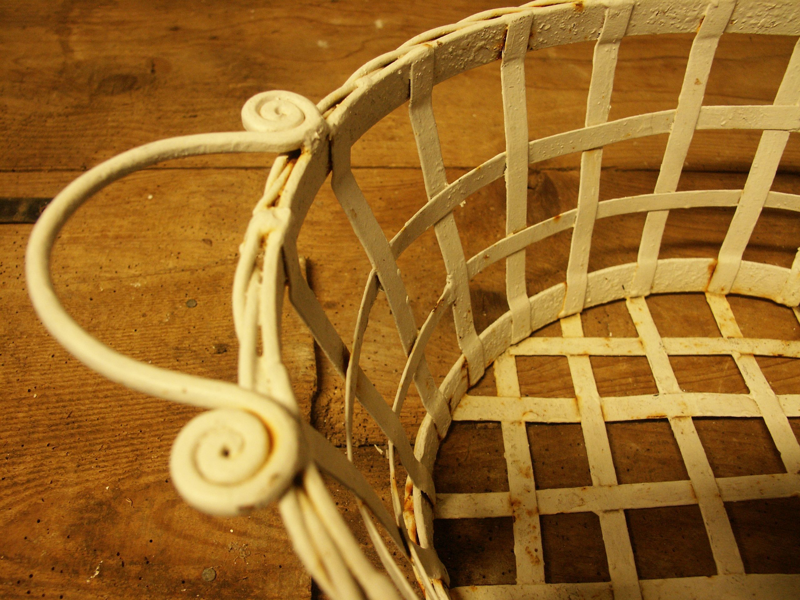 Metal basket