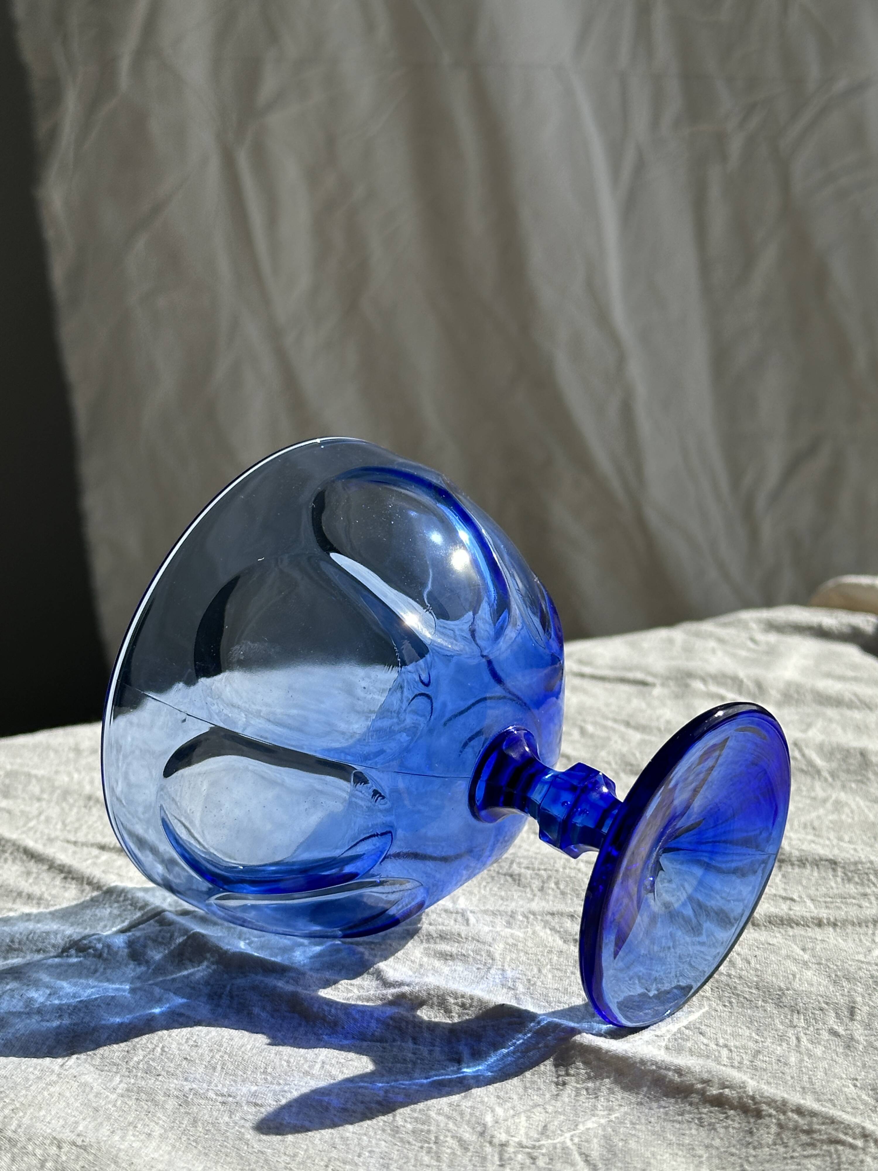 5 blue glass stemmed ice cream bowls