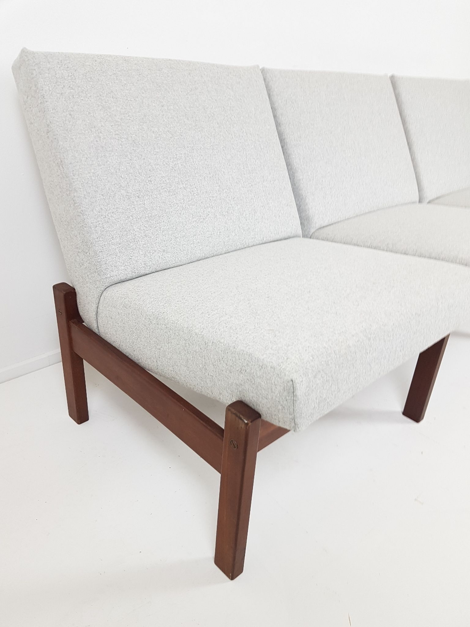 Canapé kvadrat laine gris Yngve Ekström pour Pastoe