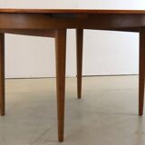 Oval vintage dining table extendable 'Atterton'