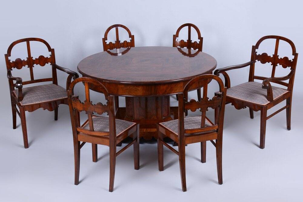 Art Deco Dining Table in Walnut, Czech, 1920s
