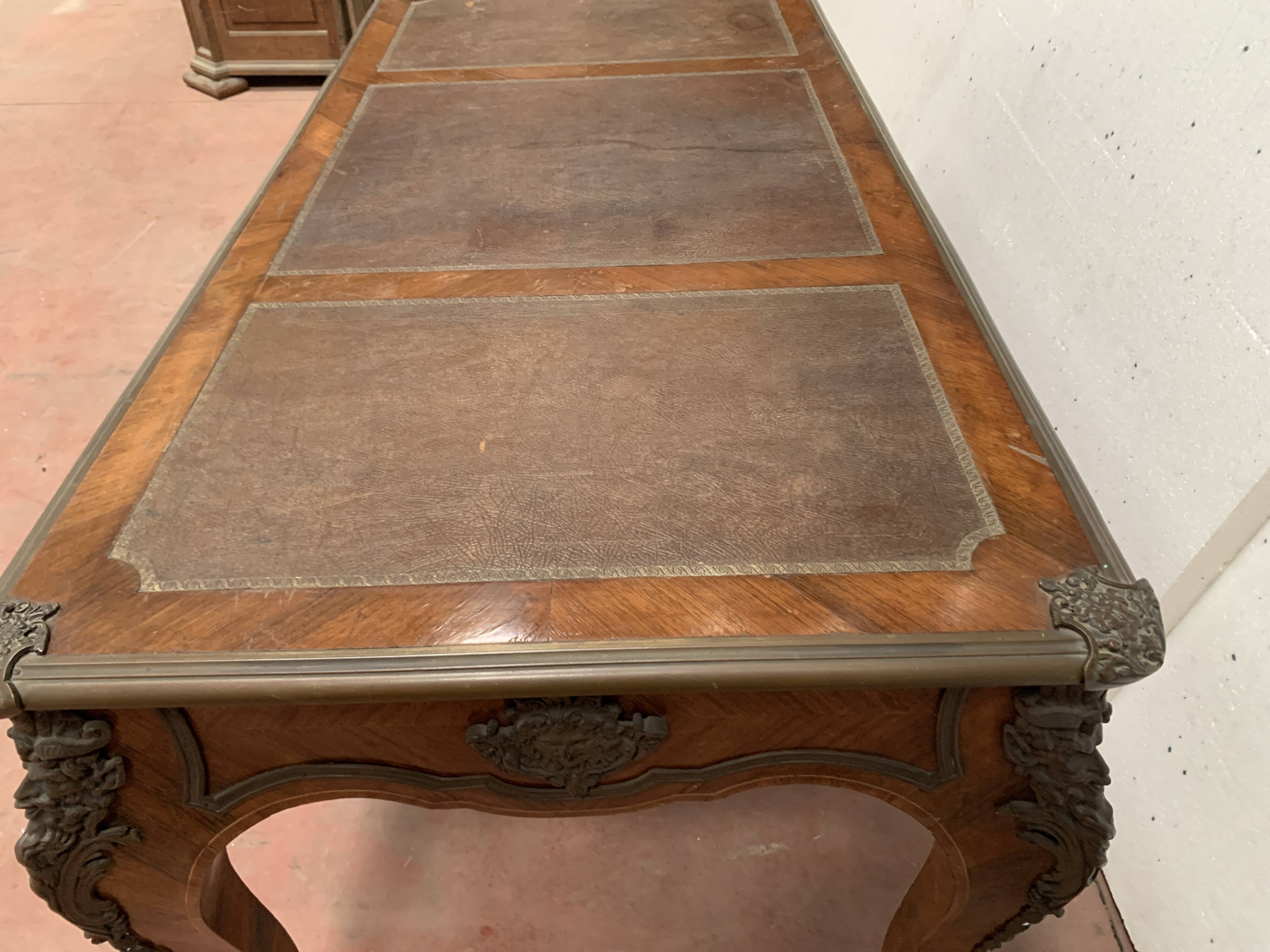Louis XV style desk set in mahogany and burr walnut