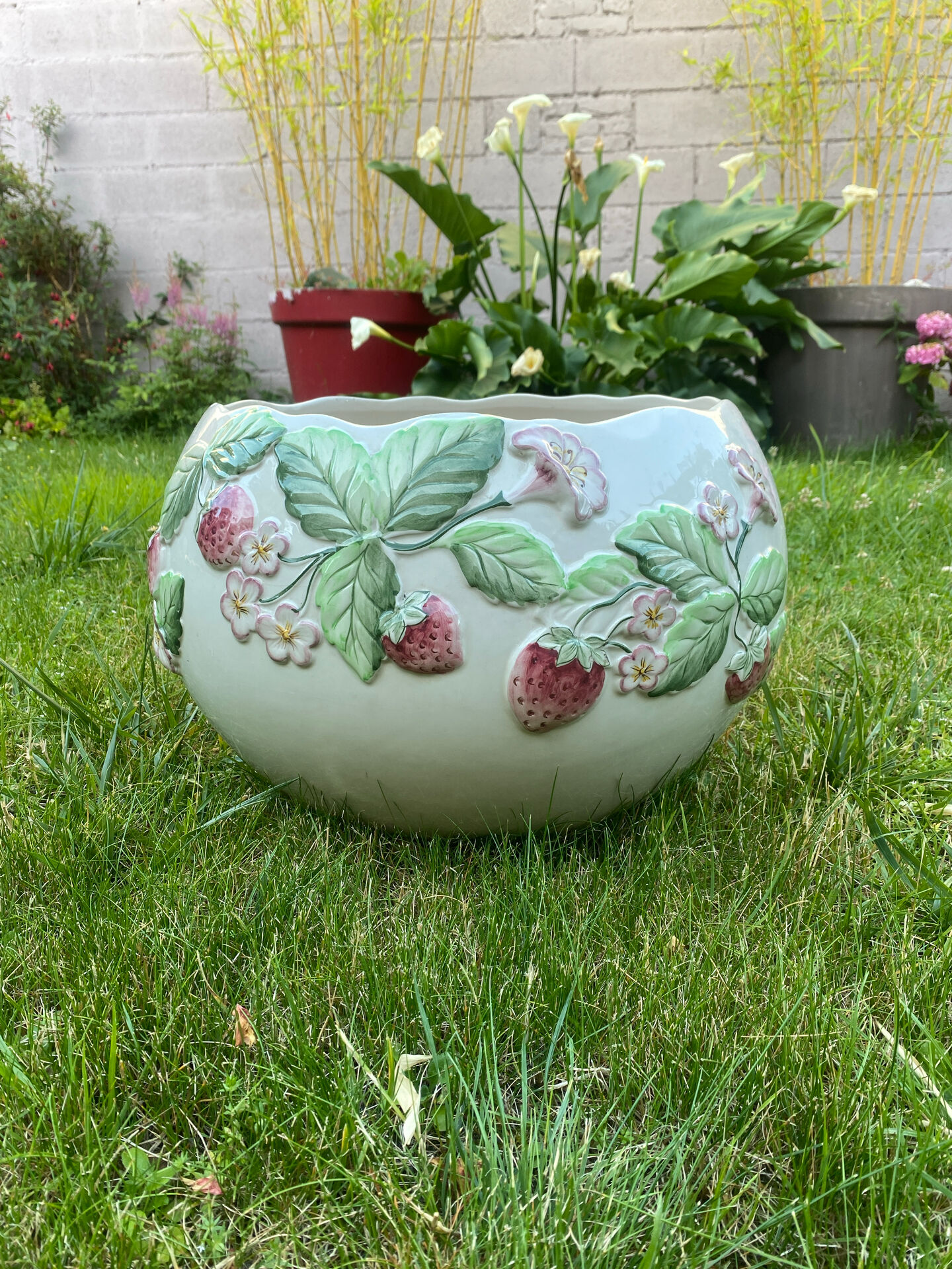 Vintage plant pot