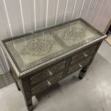 Commode Orientale ciselée 4 tiroirs