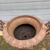 Jardinière en fonte avec piédestal