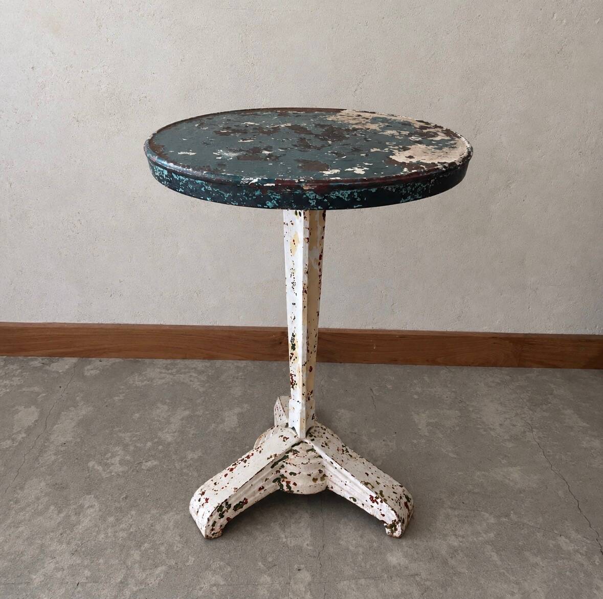 Bistro table