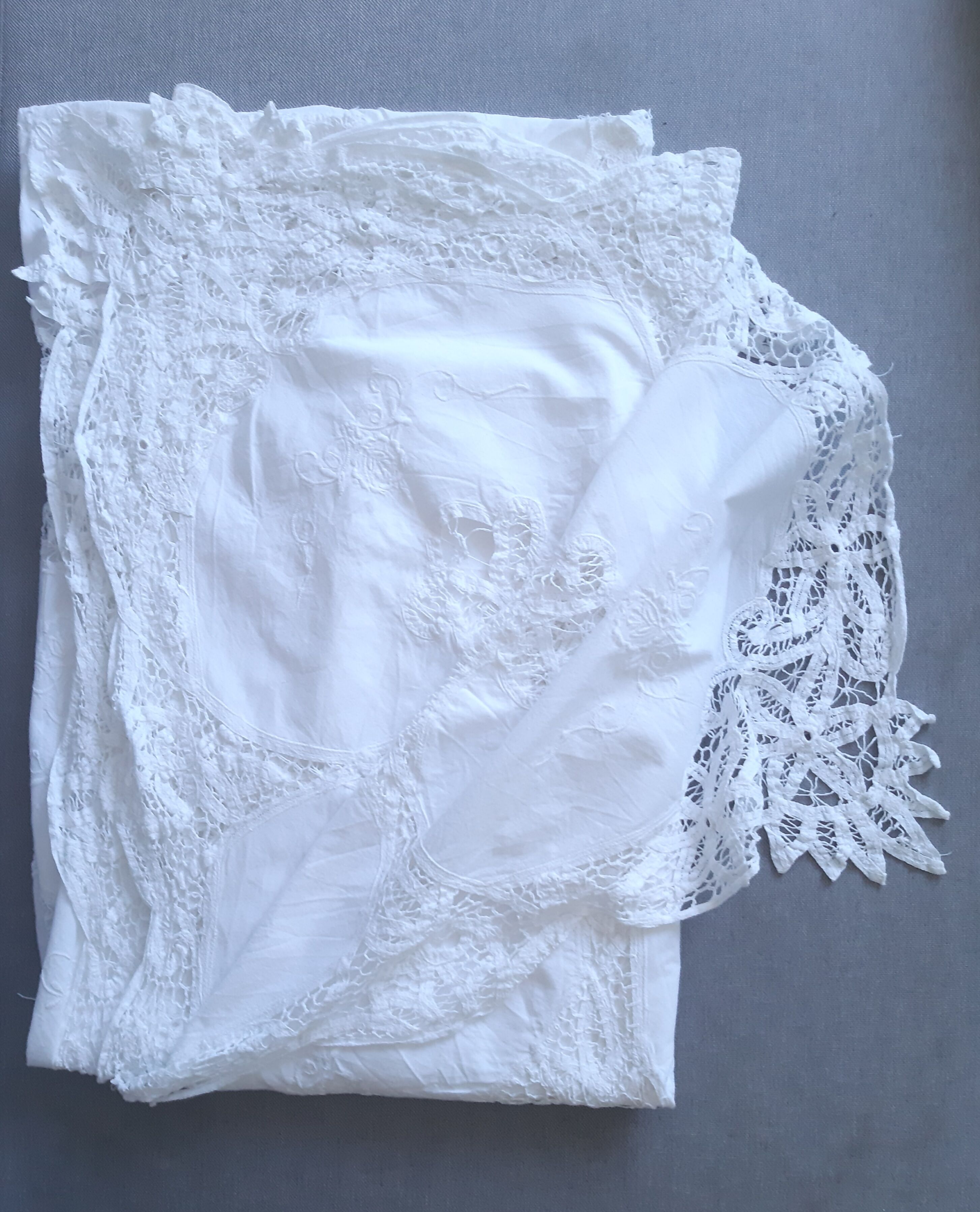 Nappe ancienne de cérémonie 230 x 150