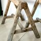 Table basse sur tréteaux anciens en bois