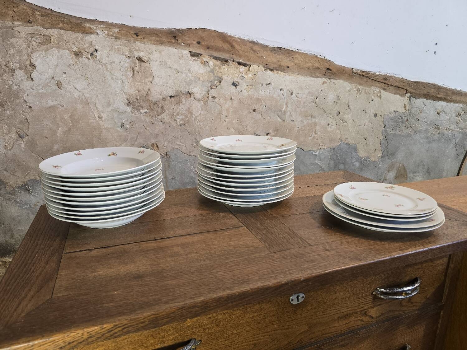 Set of Cérabel porcelain soup and dinner plates from Baudour
