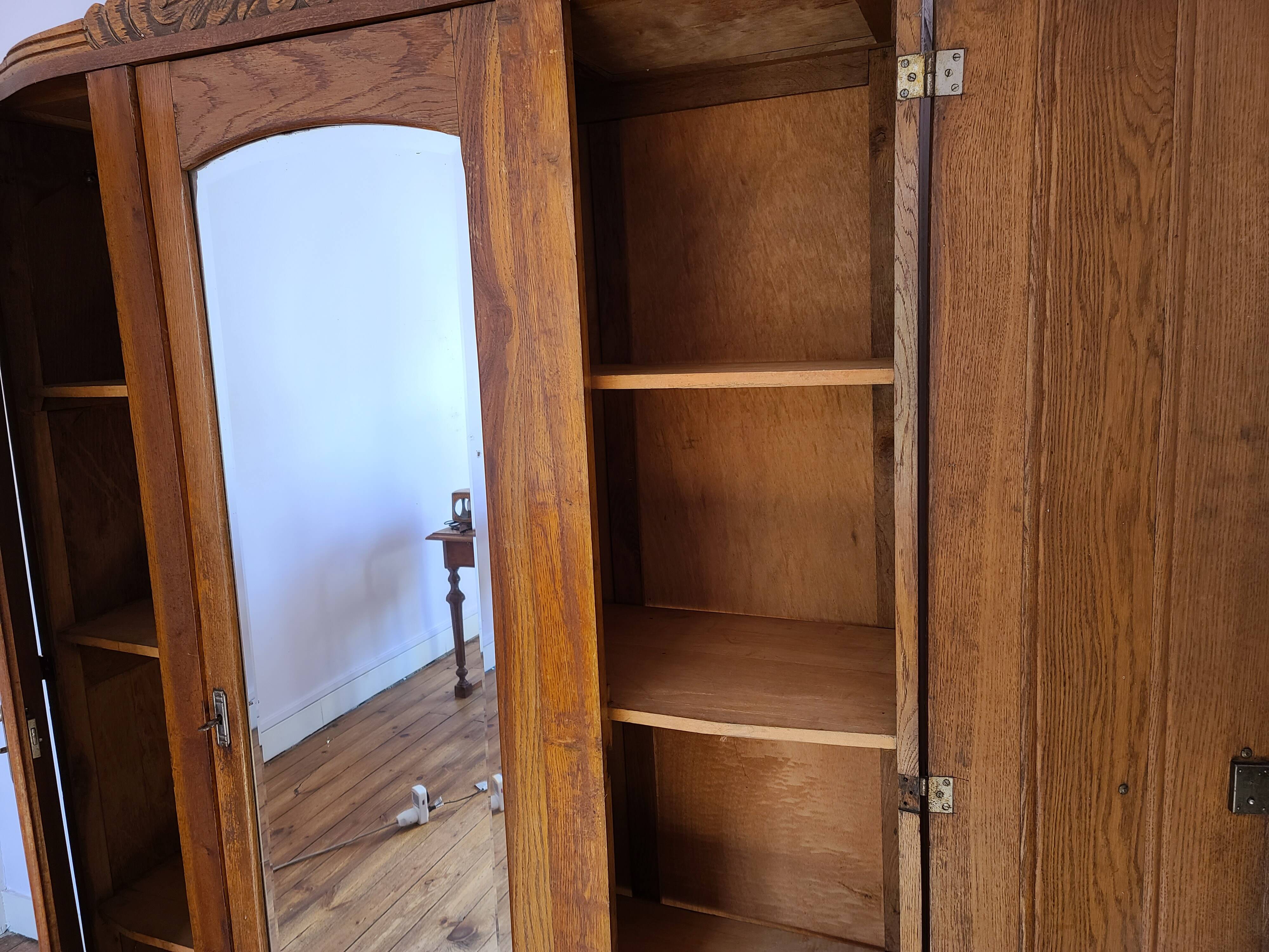 vintage wardrobe from the 1950s