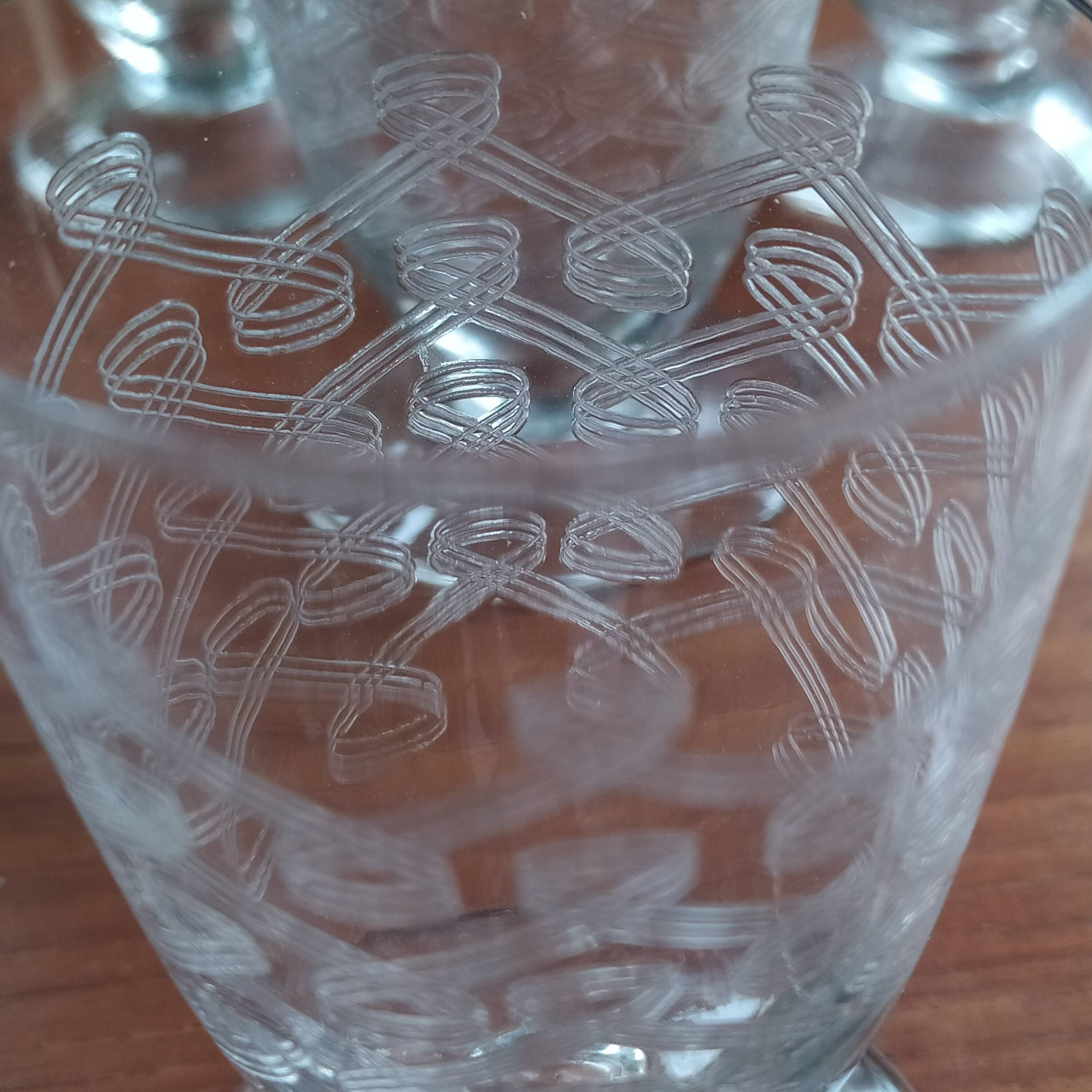 set of 10 engraved crystal liqueur glasses from the 1930s