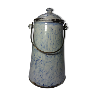 Old milk pot in enamelled sheet metal