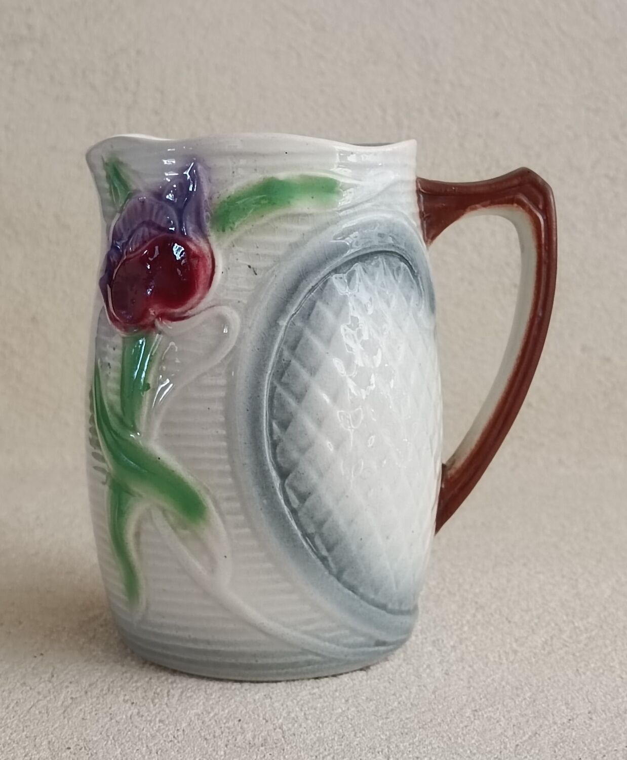 Pichet terre de fer Art nouveau