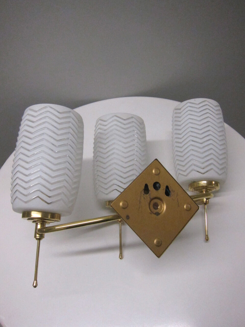 Apply 3 lights, 1950 Arlus light