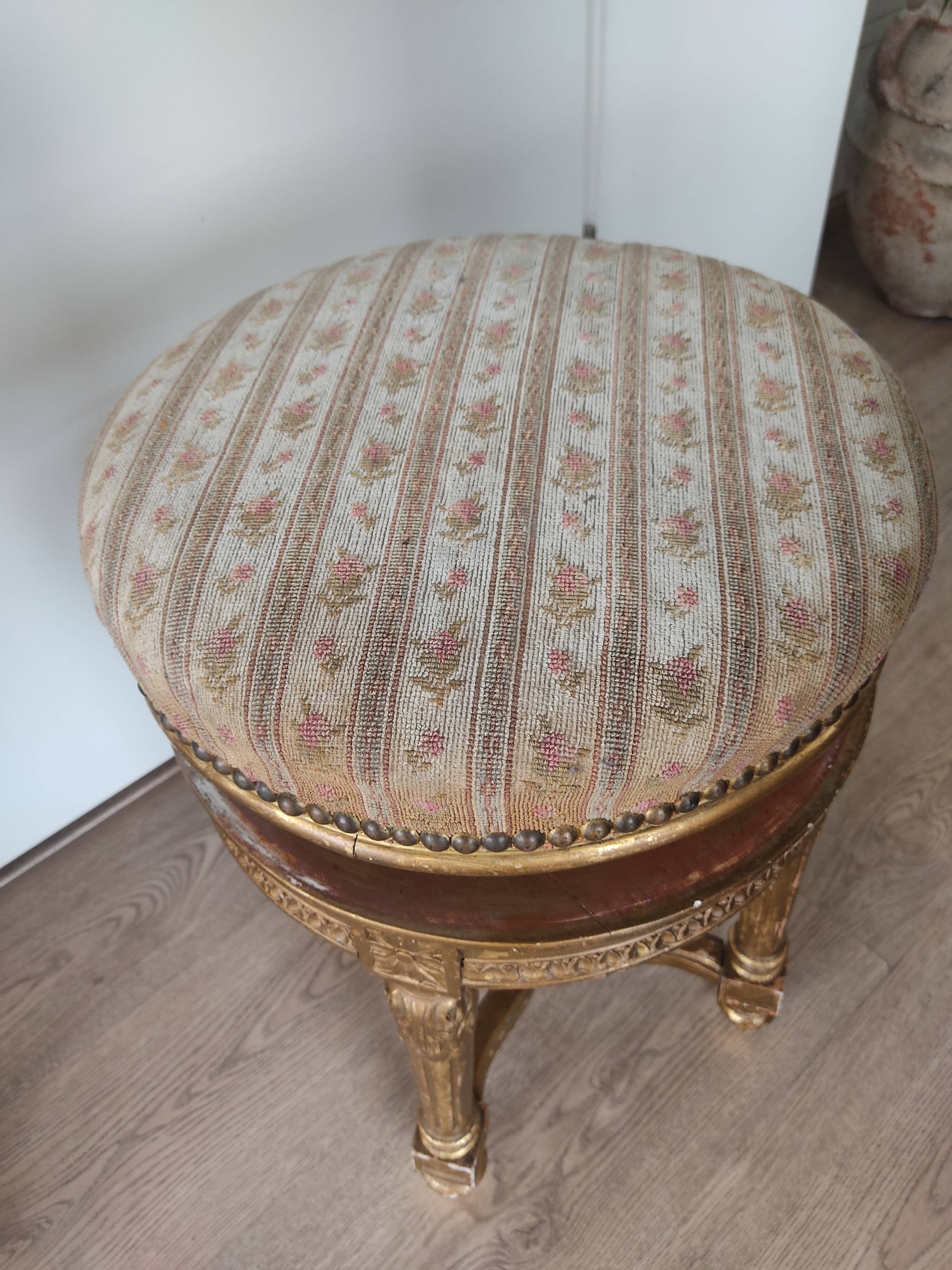 Tabouret de piano