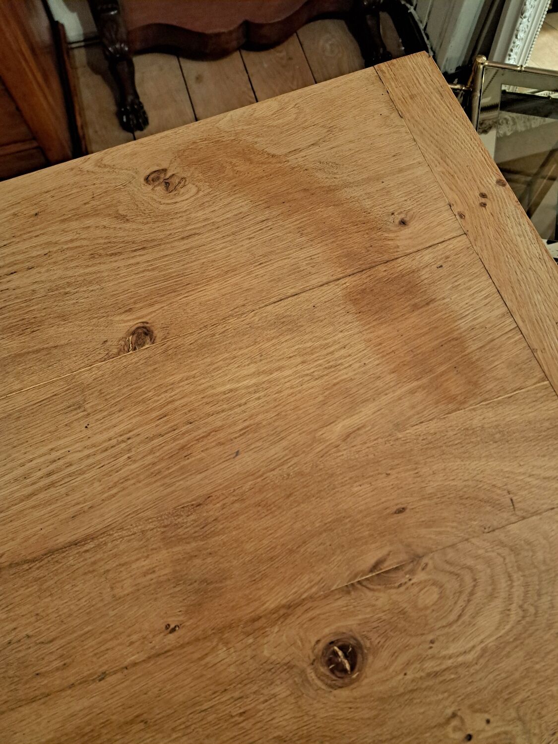 Counter from the late 19th century in patinated oak.