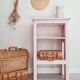 Etagère - meuble rose patiné