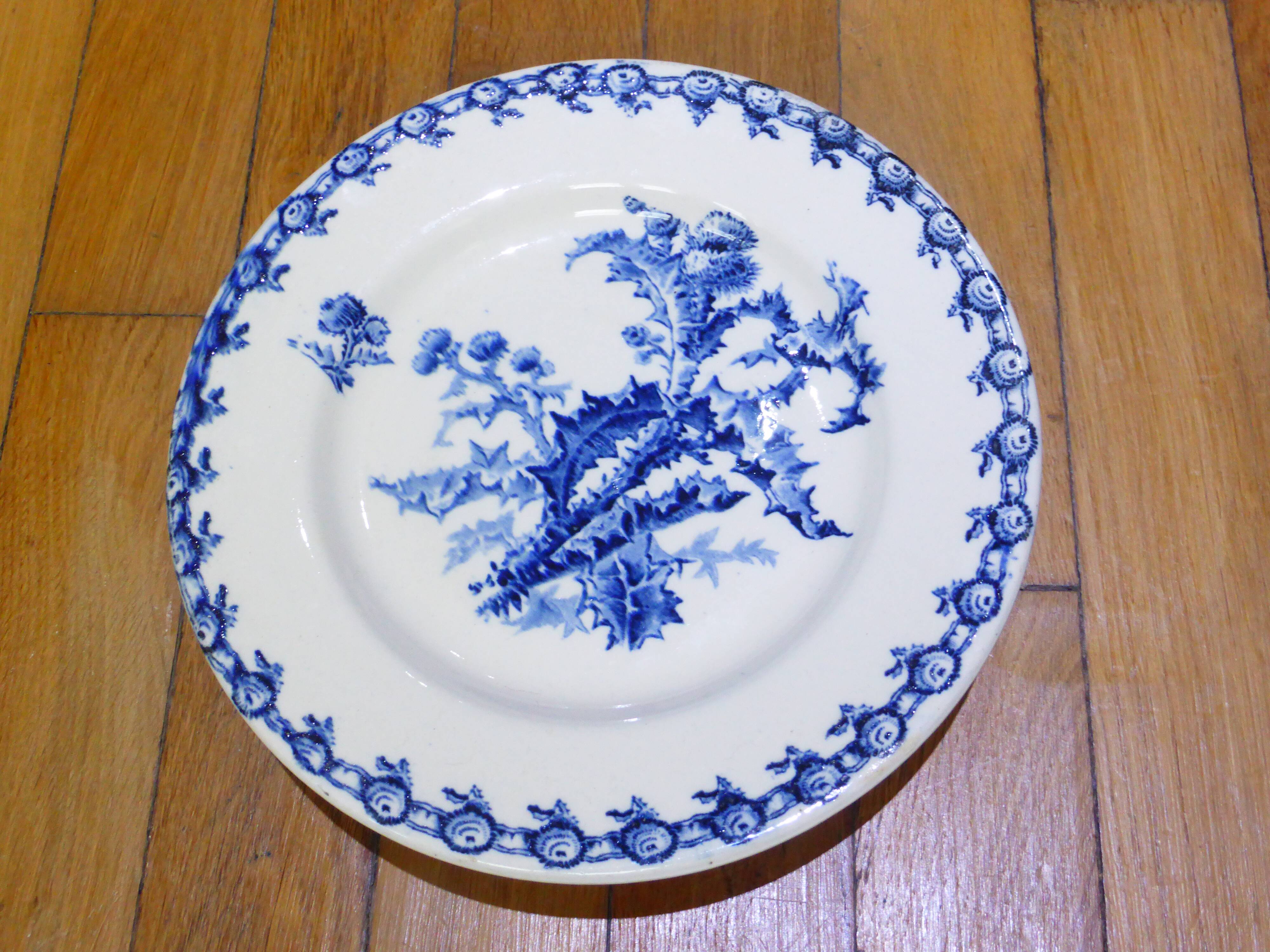 Flat compote dish on pedestal Gien Thistles (2)