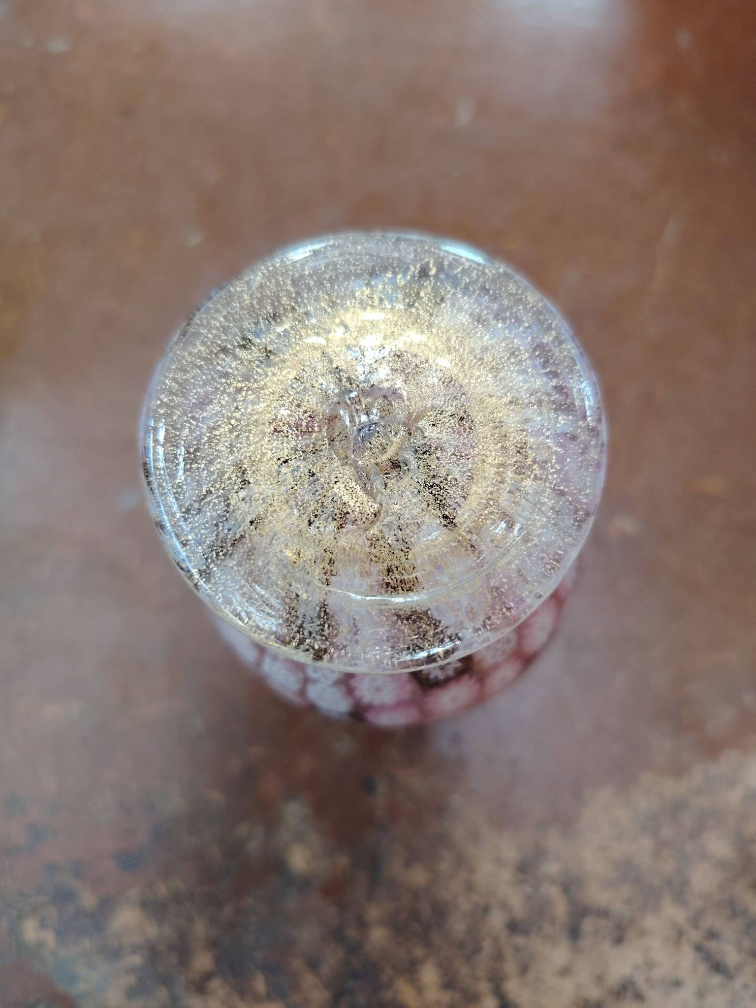 Petit vase soliflore Murano Millefiori et inclusions d'or – 1960