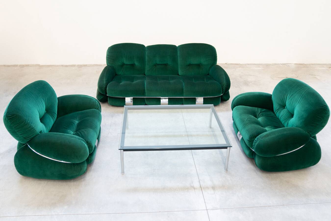 Living room, 2 armchairs and 3-seater sofa, OKAY model, Adriano Piazzesi, 1970
