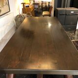 Farm table