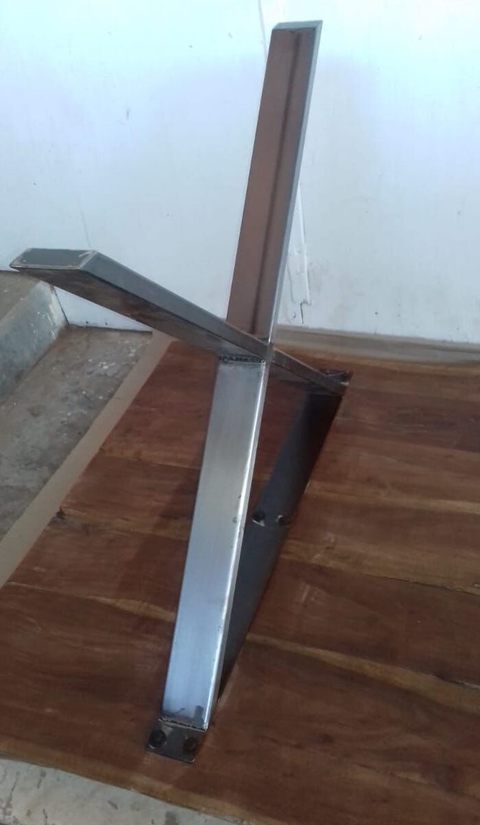 Table with raw solid top