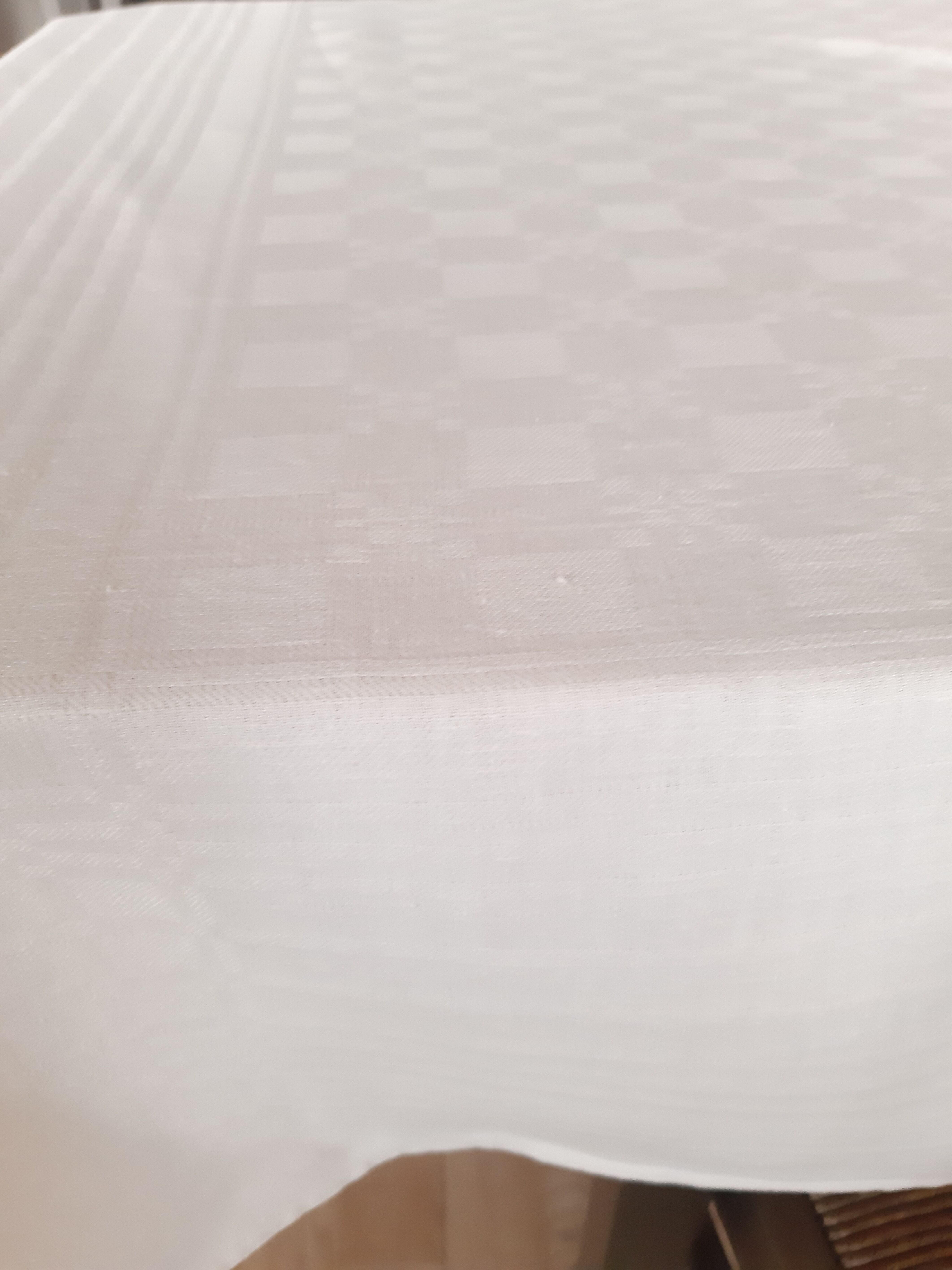 Nappe ancienne damassée B.L