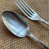 Fork and spoon set in silver metal
