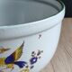 Saladier vintage faïence blanche oiseau exotique style Moustiers