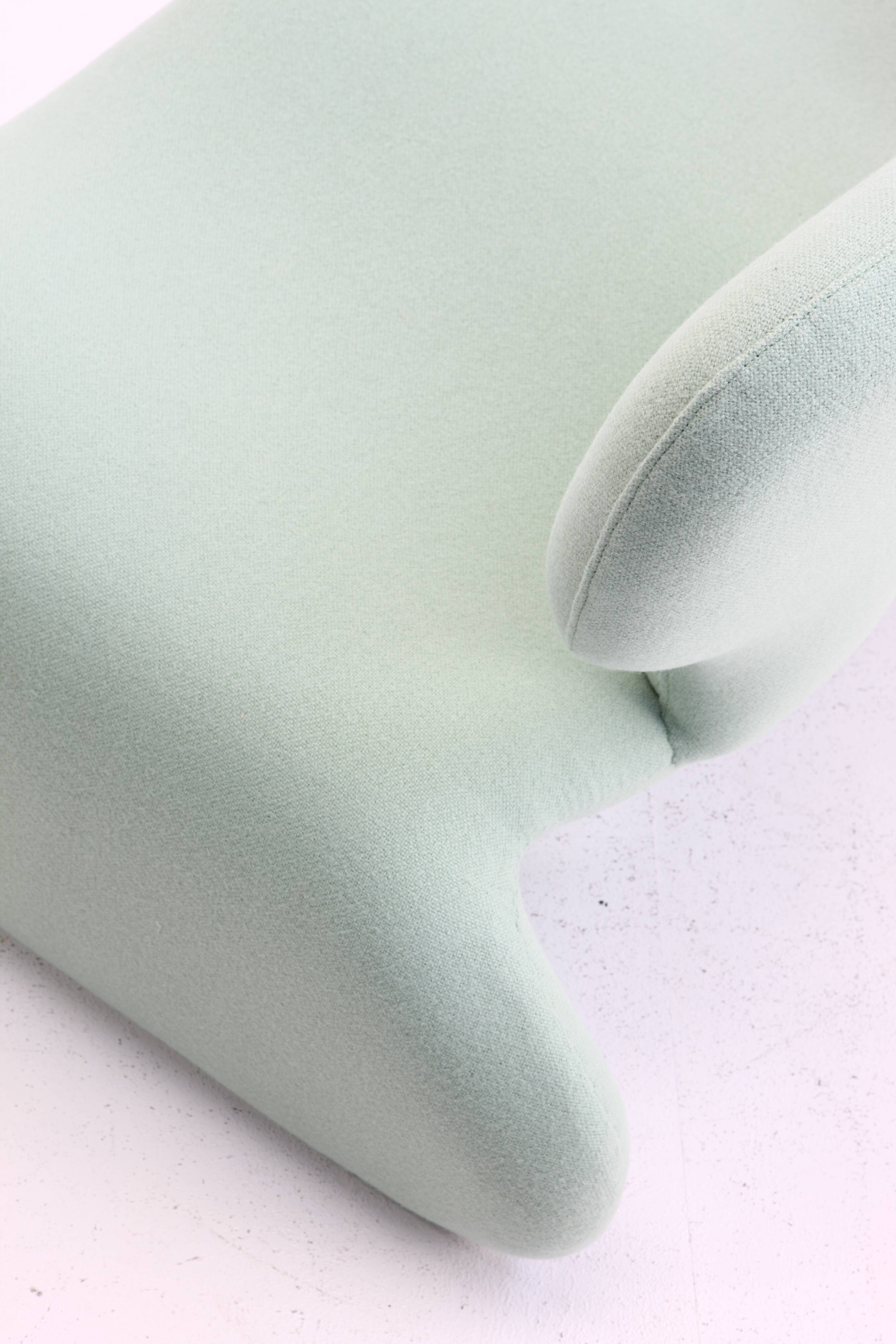 "Djinn" bench by Olivier Mourgue, Airborne edition.