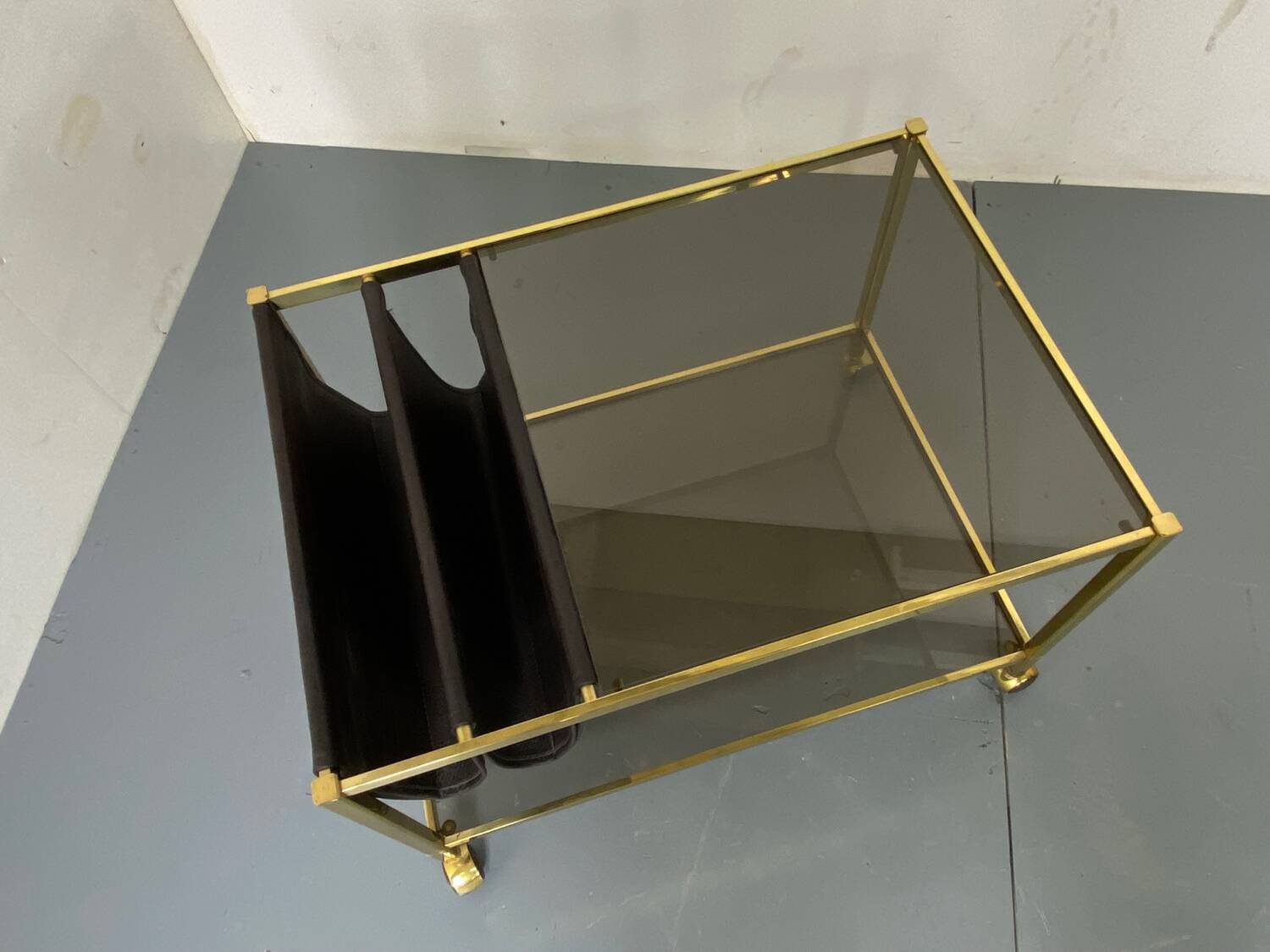 Table basse hollywood regency vintage en laiton et verre de maison jansen, 1970s