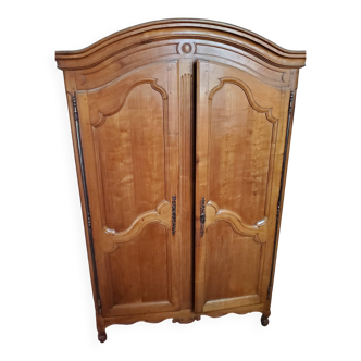 Bordeaux Louis XV cherry wood snail-legged wardrobe