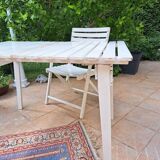 Vintage white wooden garden furniture
