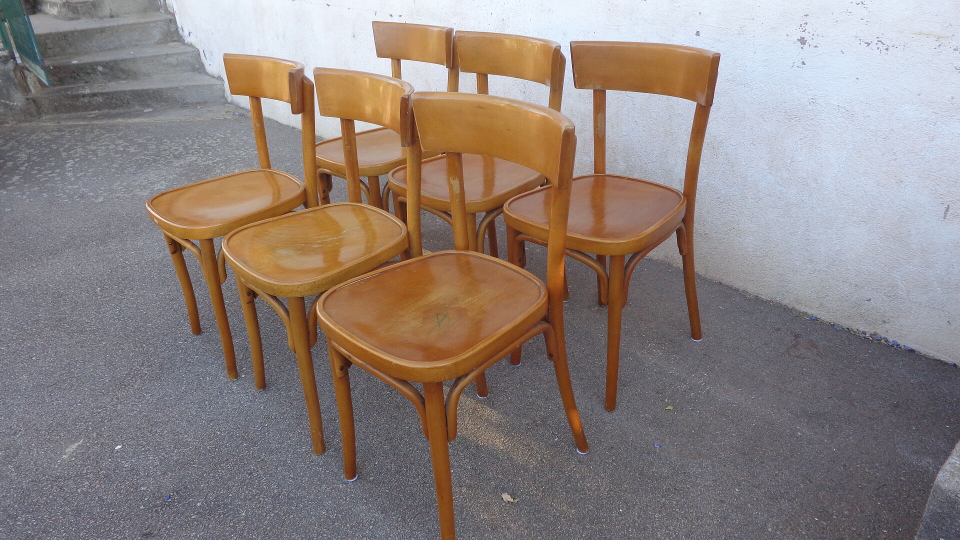 Set of 6 varnished bistro chairs