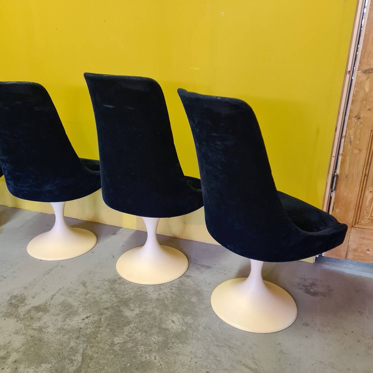 4 Space Age Swivel Dining Room Chairs From The 70s
