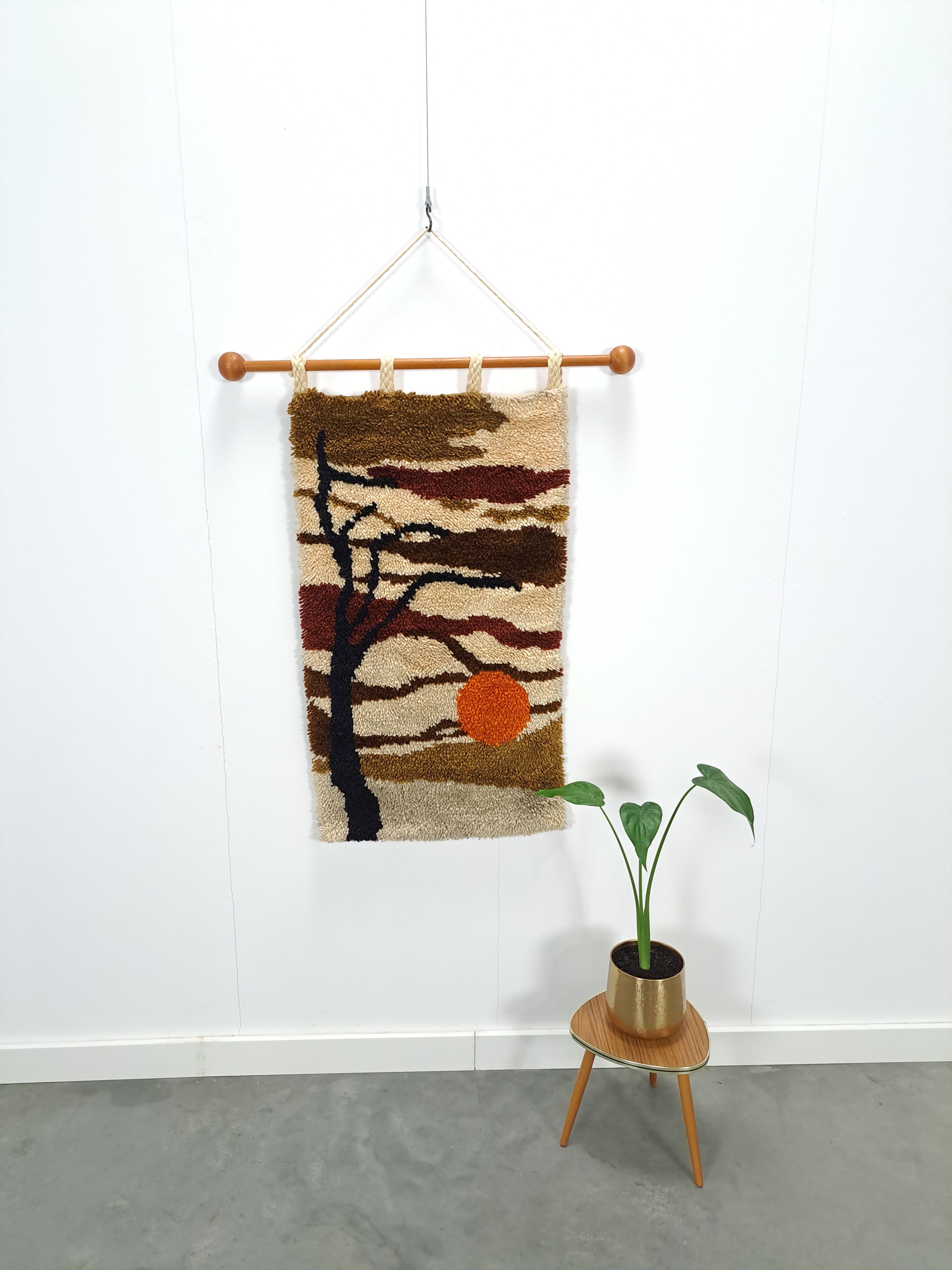 Wall hanging tree vintage