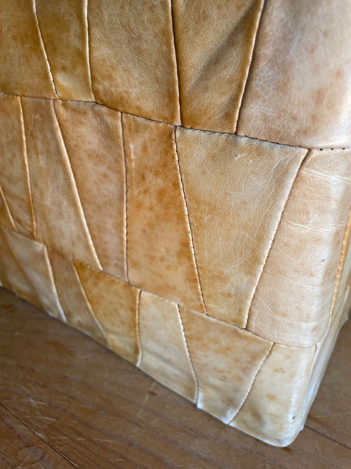Banc pouf coffre en cuir patchwork  De Sède
