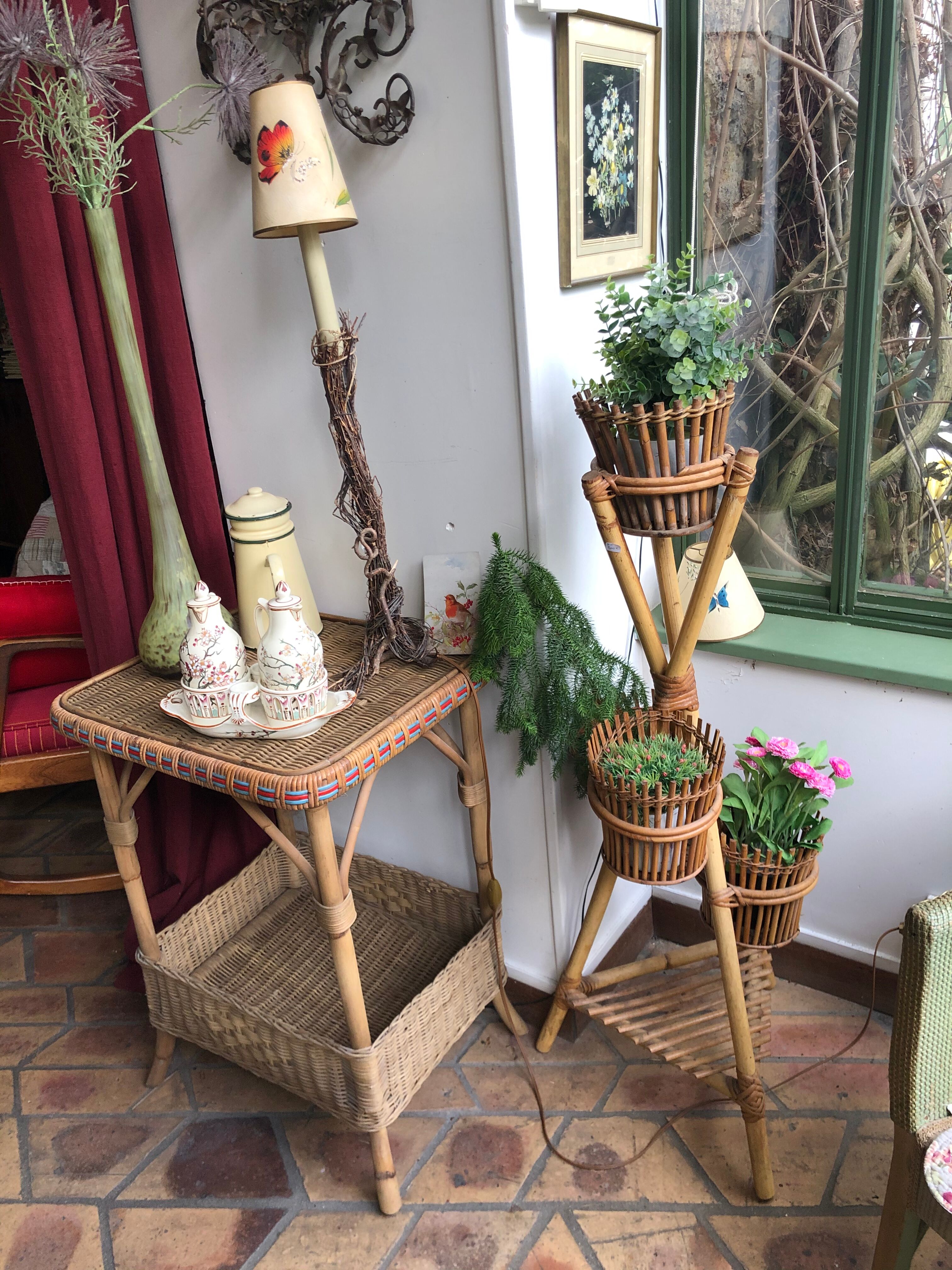 Rattan plant holder