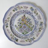 Assiette plate signée Taillandier Rochefort en Terre