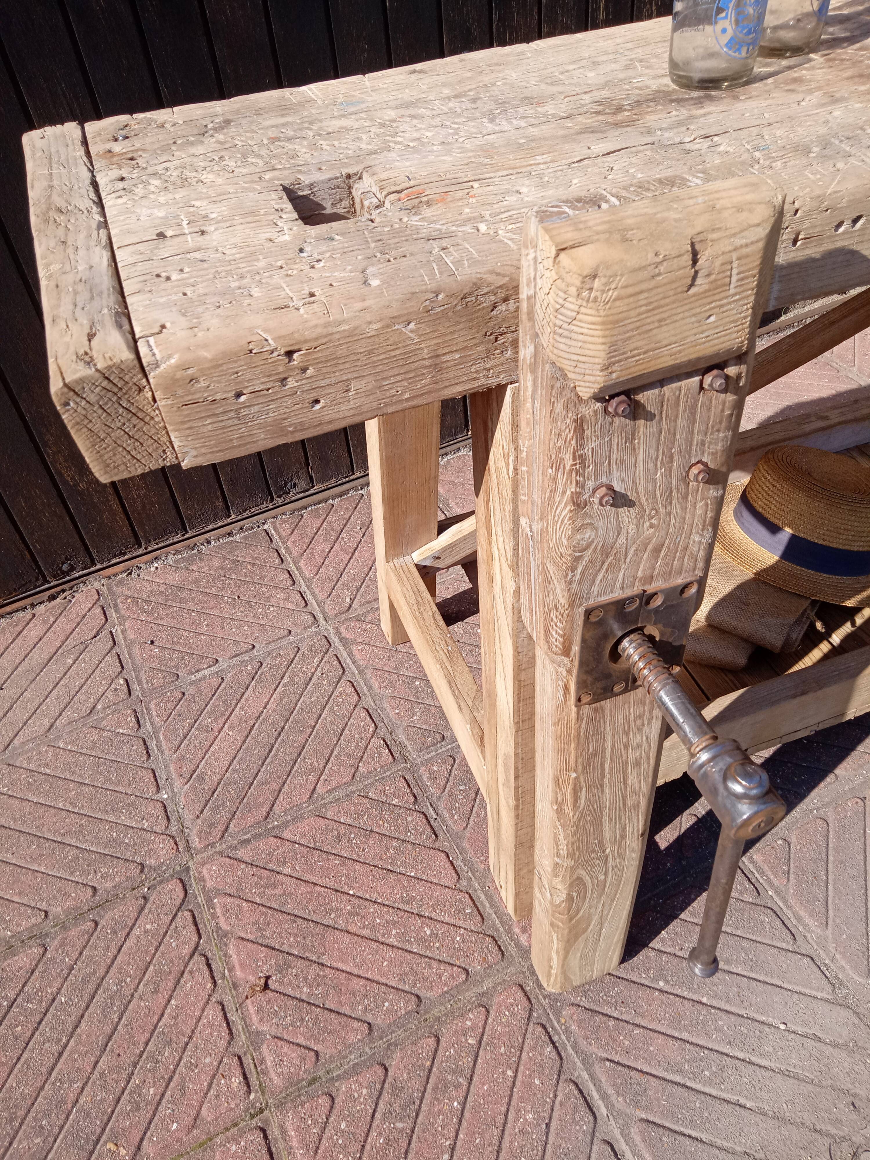 Carpenter's workbench