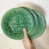 3 assiettes à dessert Salins du XIXe siècle à motif de feuilles de vigne vertes