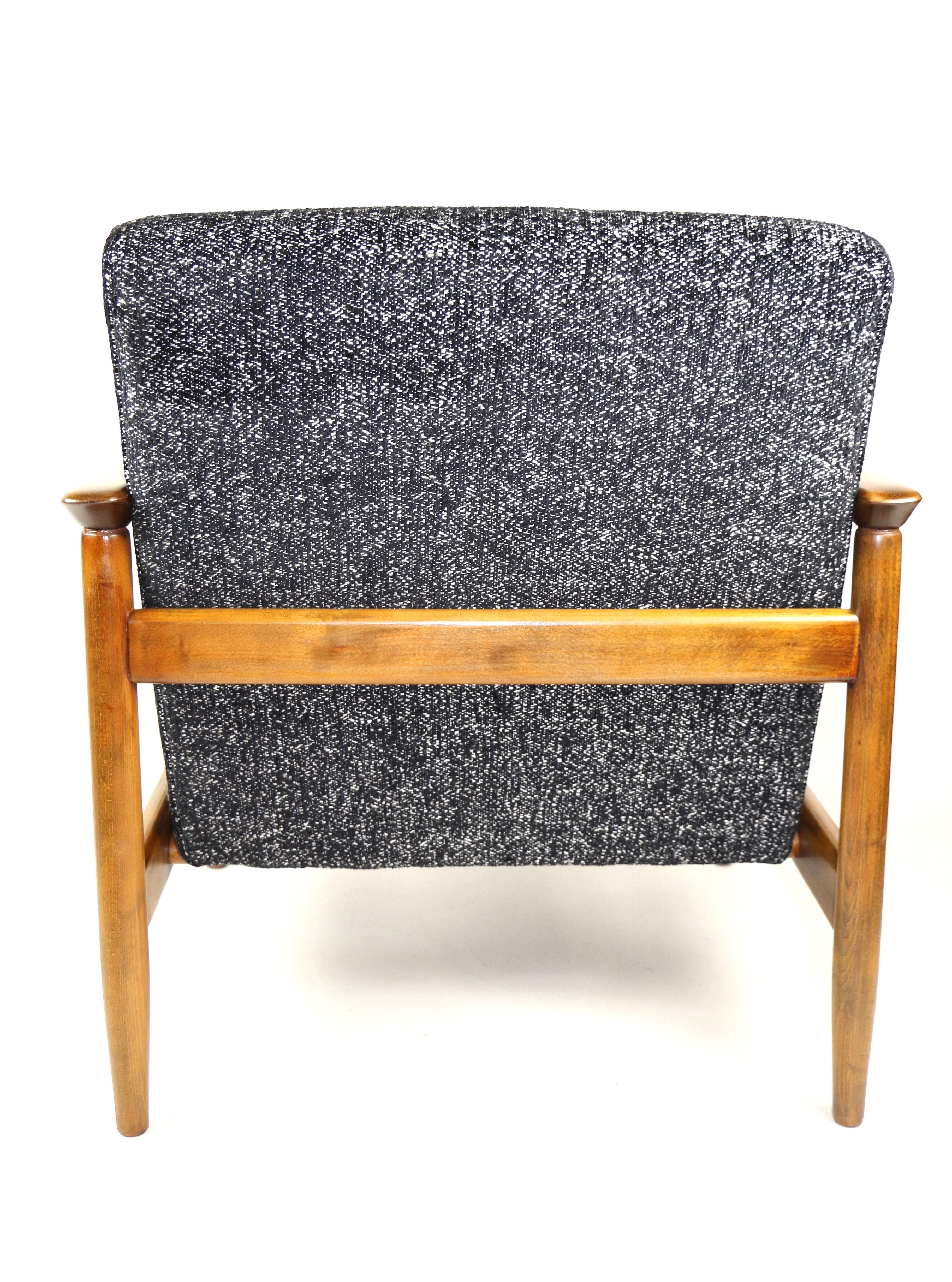 Fauteuil noir par Edmund Homa, années 1970